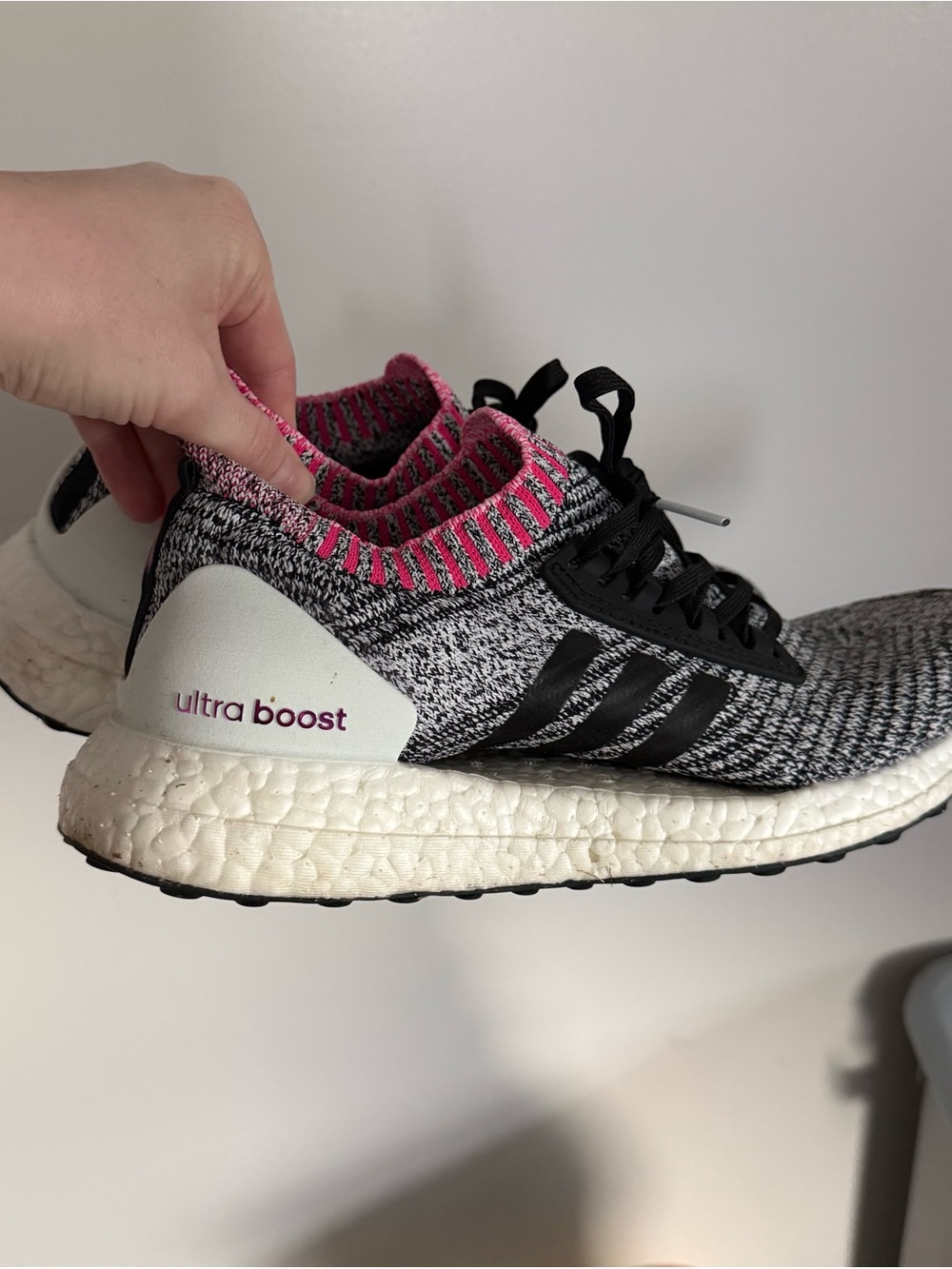 adidas ultra boost - Picture 3 of 4